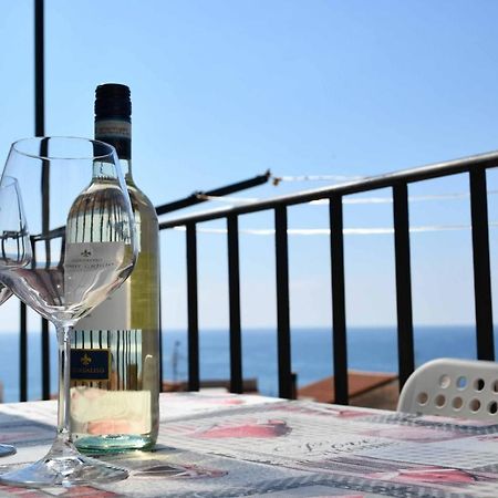 Vista Mare Apartment Чефалу Екстериор снимка