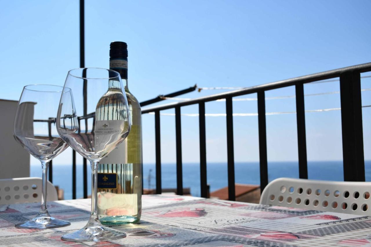 Vista Mare Apartment Чефалу Екстериор снимка